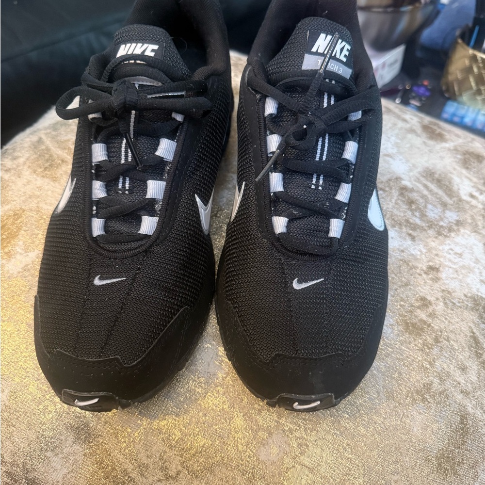 Nike Air Max Torch 3 Men’s Sneakers Size 9.5